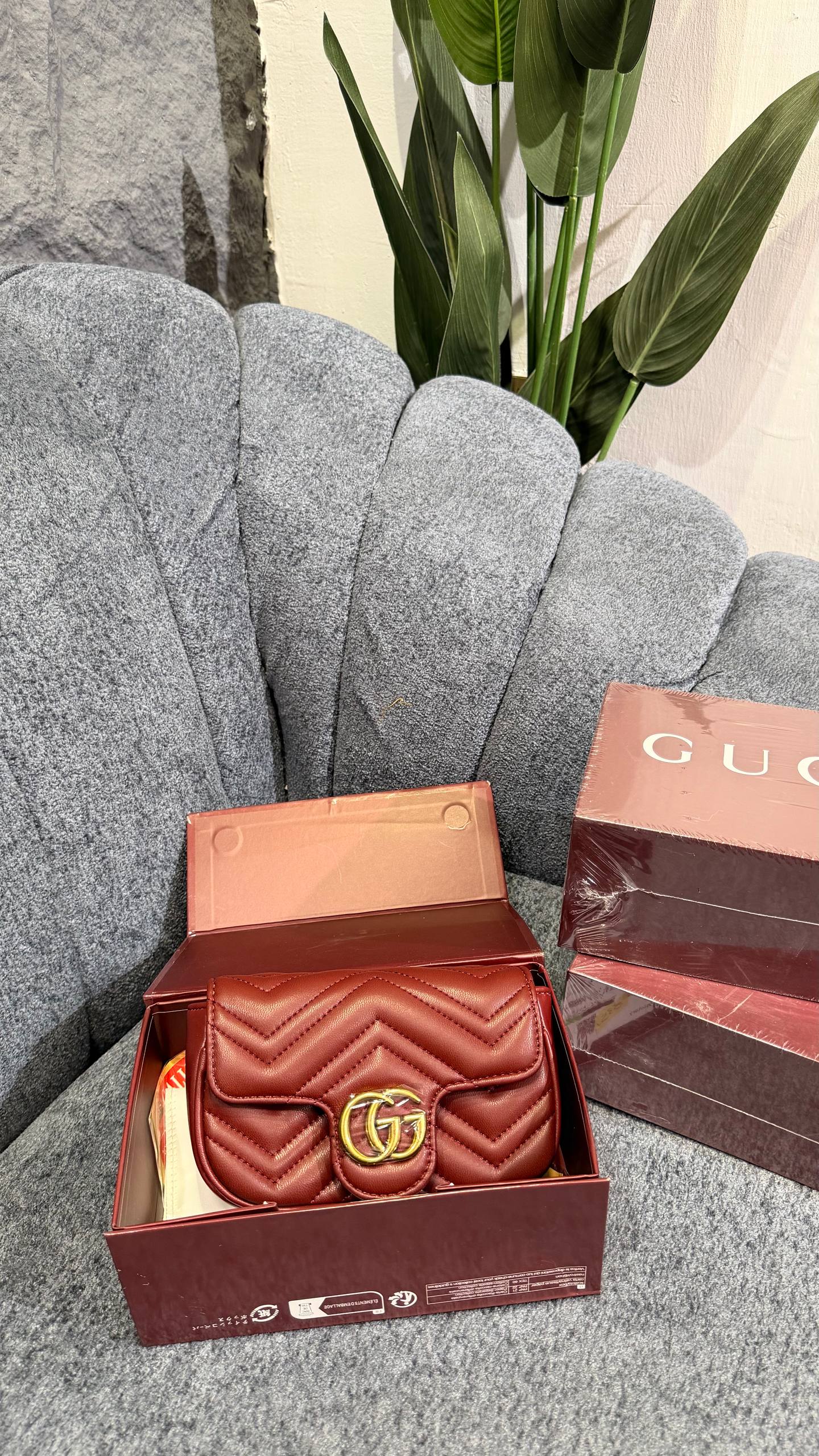 Gucci Luxe B351