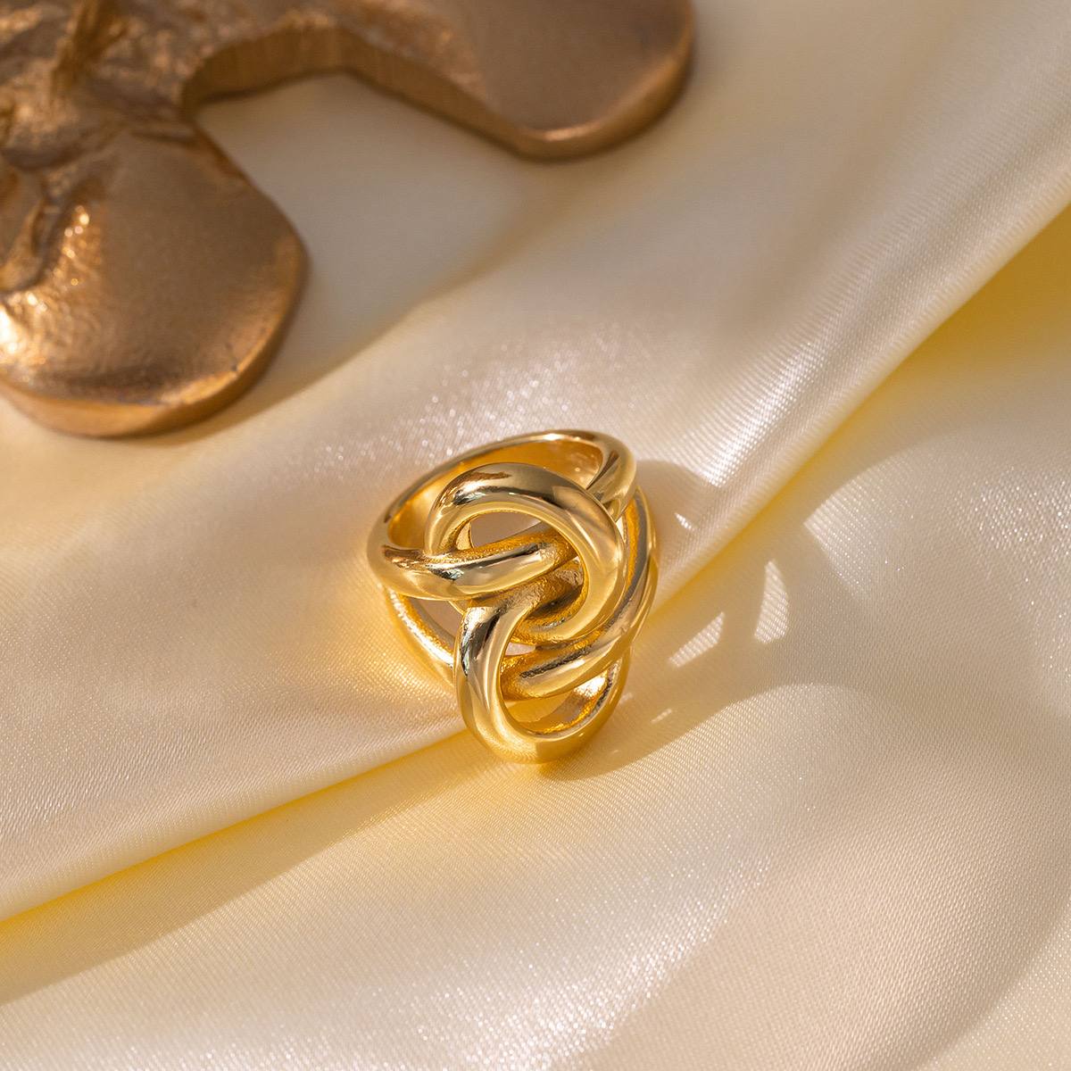 Ring A002