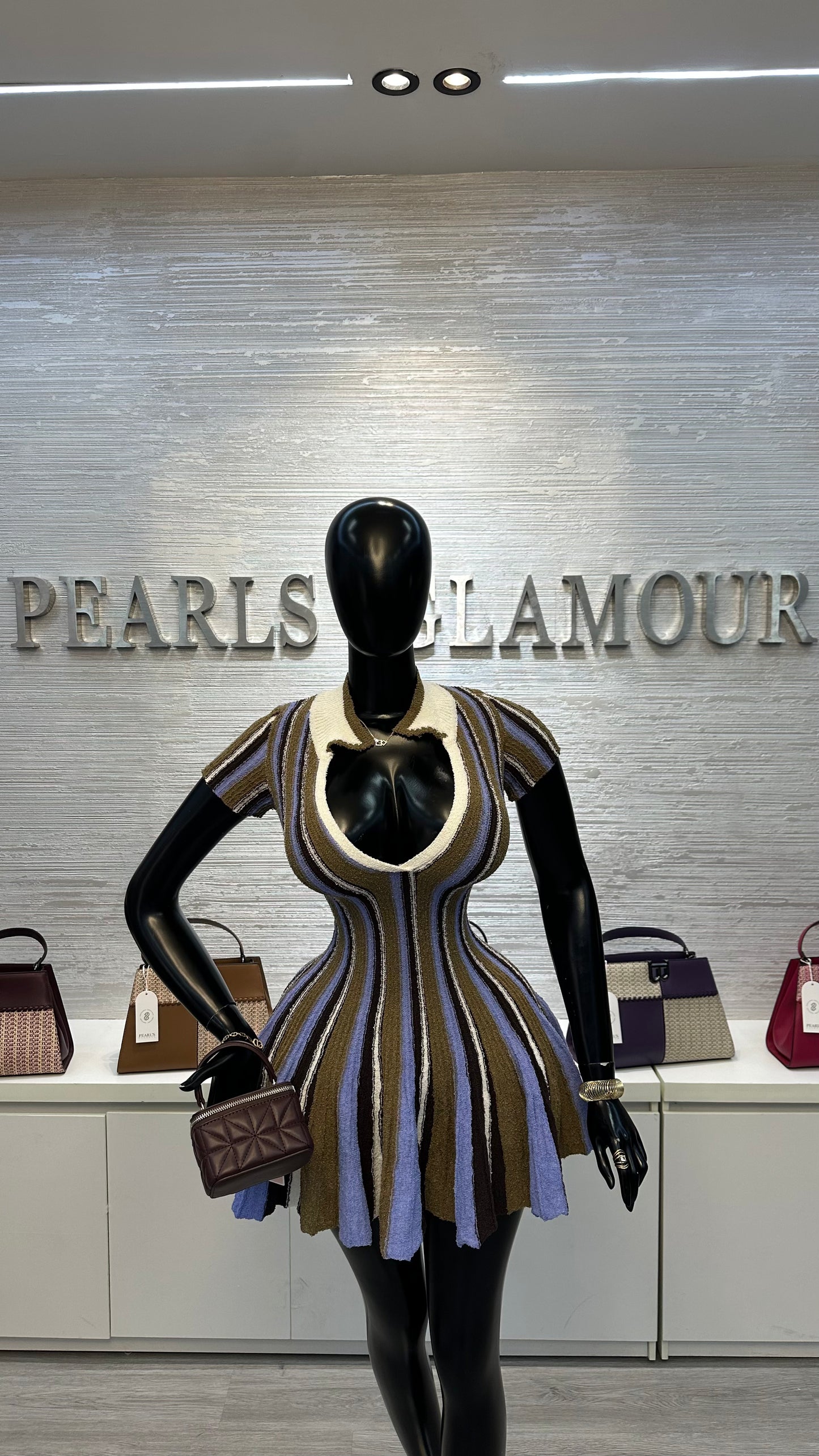 Dress D01007