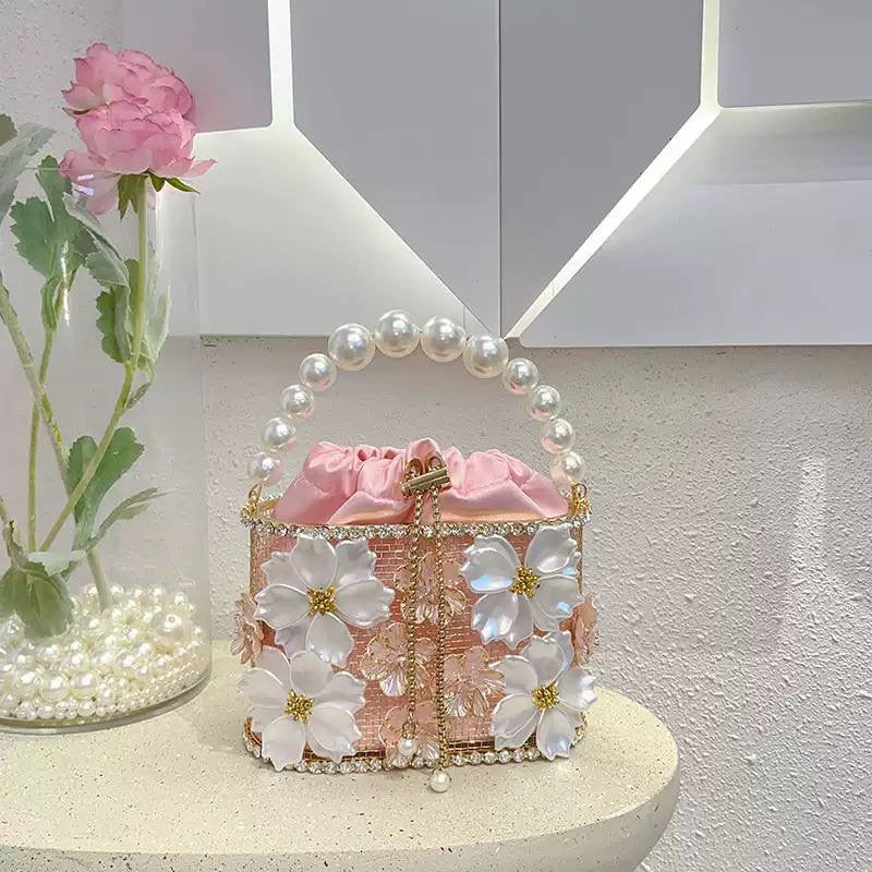 Pearl handle clutch B383