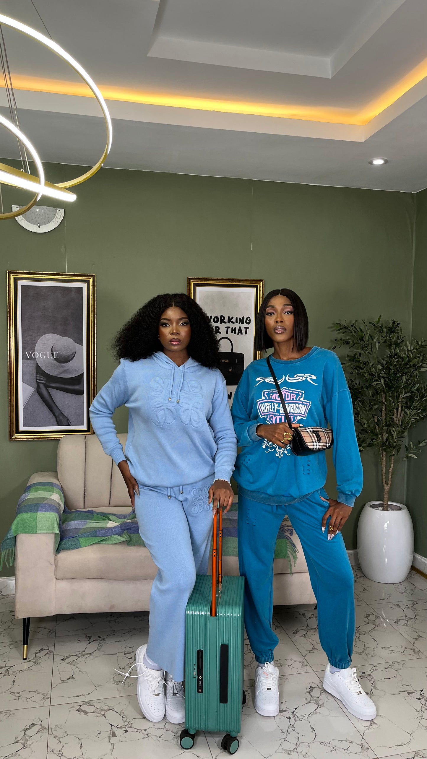 Tesha two pieces 2p084