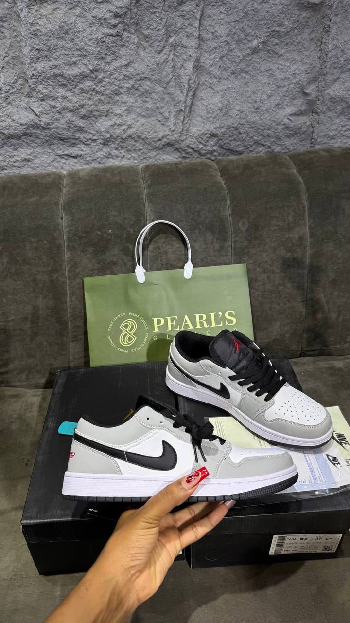 Davido sneakers SN016