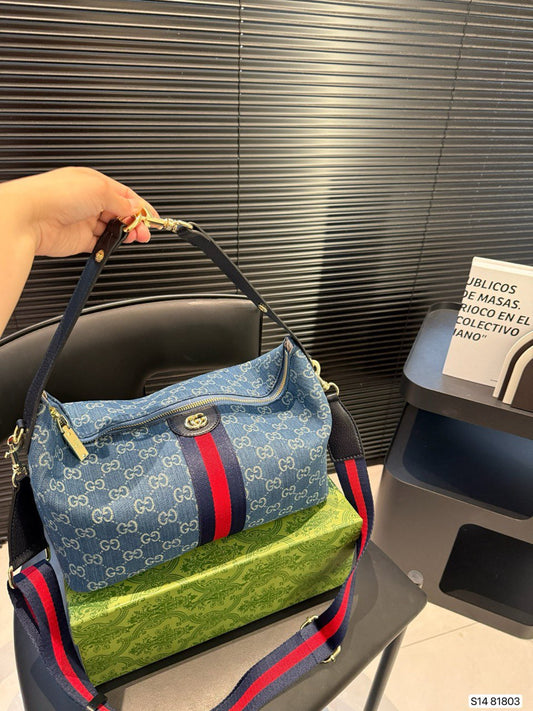 Gucci luxe bag b280
