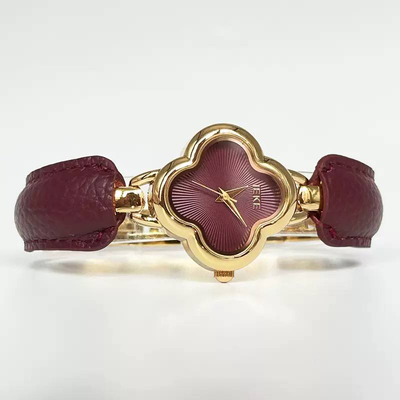 Curve Wristwatch Jw0130