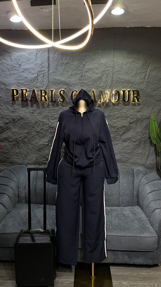 Luxe Louge 2p197