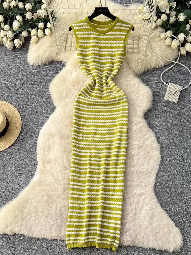 Stripped dress D0845
