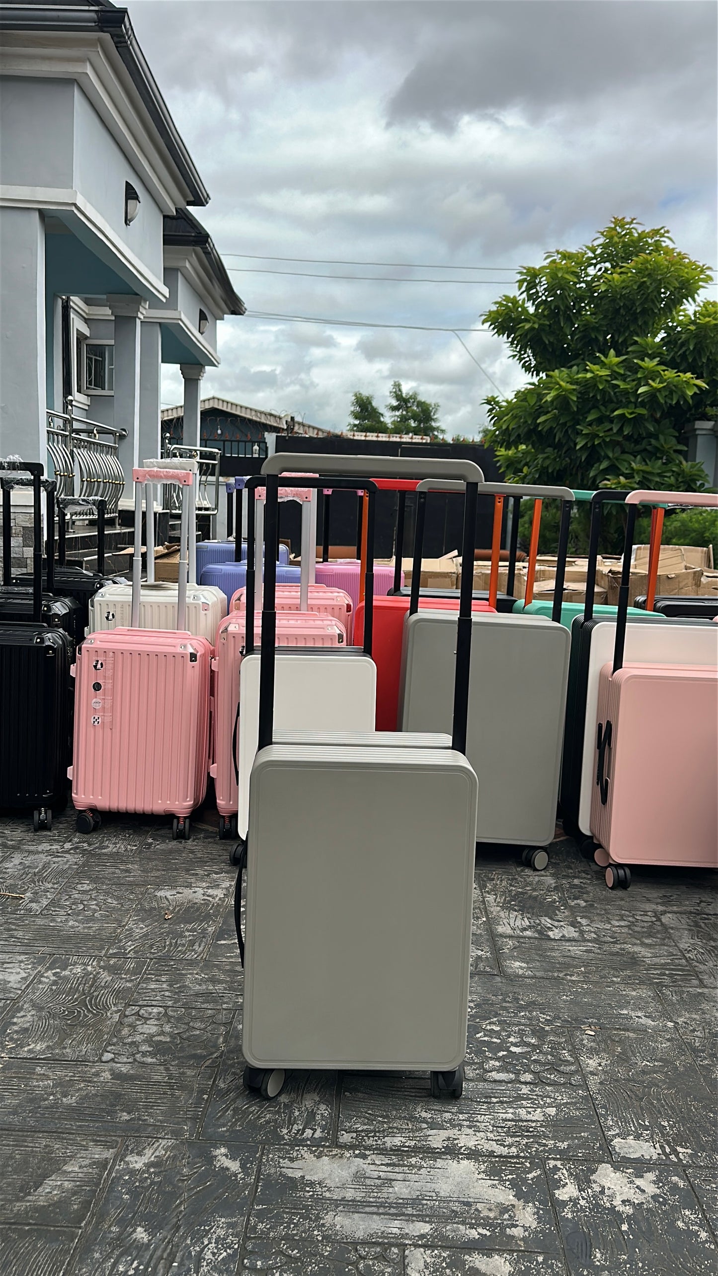 Travel muse B024