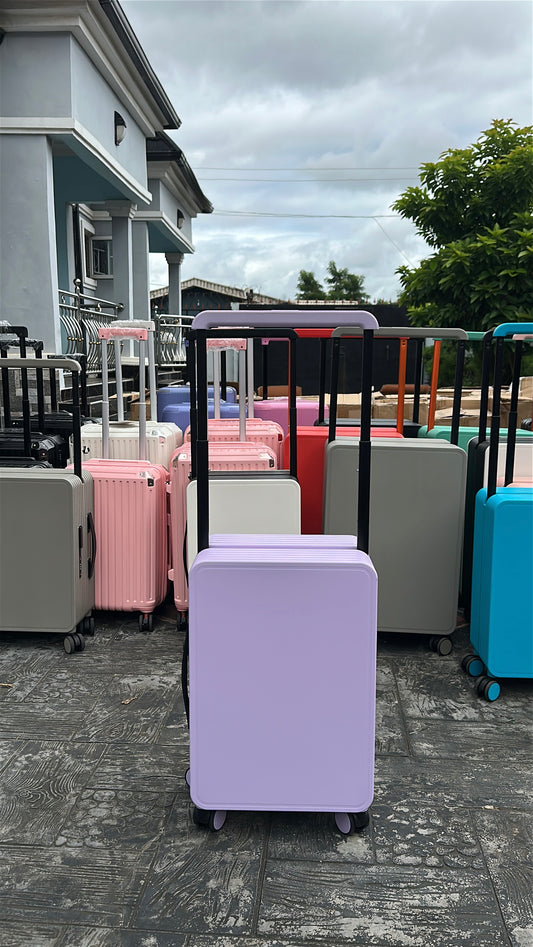 Travel muse B024