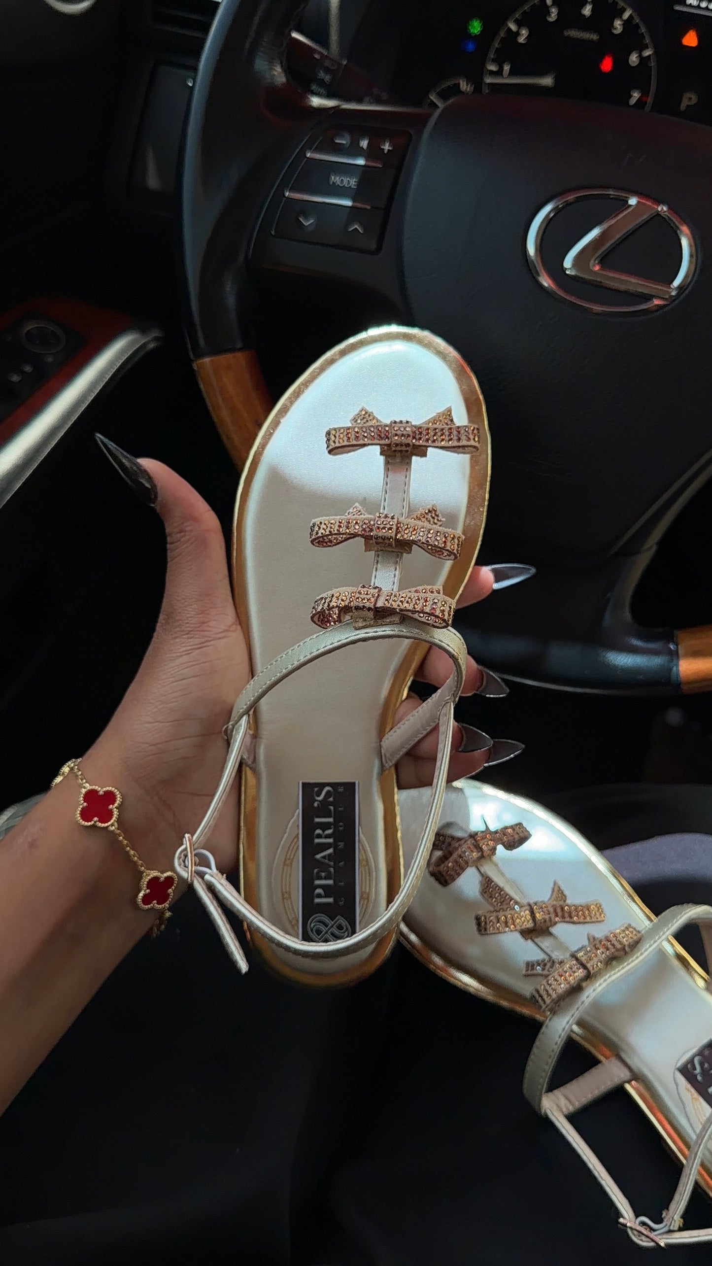 Sandal SD024