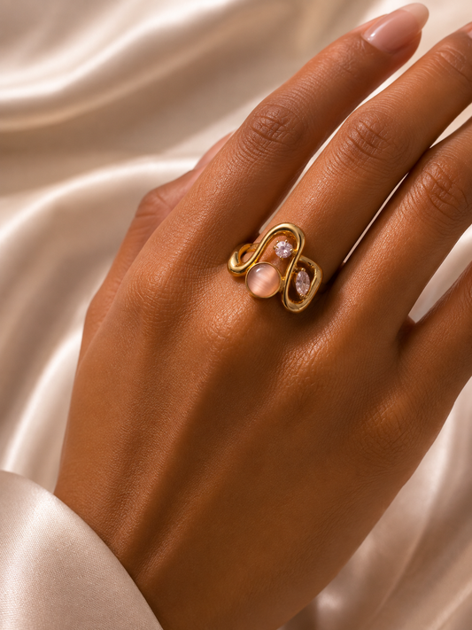 Gold design ring R006
