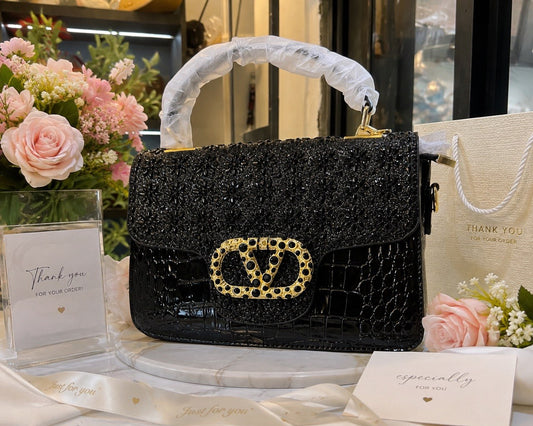 Crystal charm bag b411